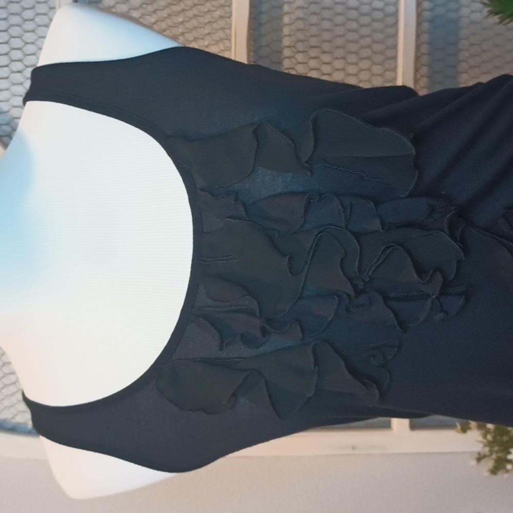 Express Ruffle Tank - Picture 2 of 6